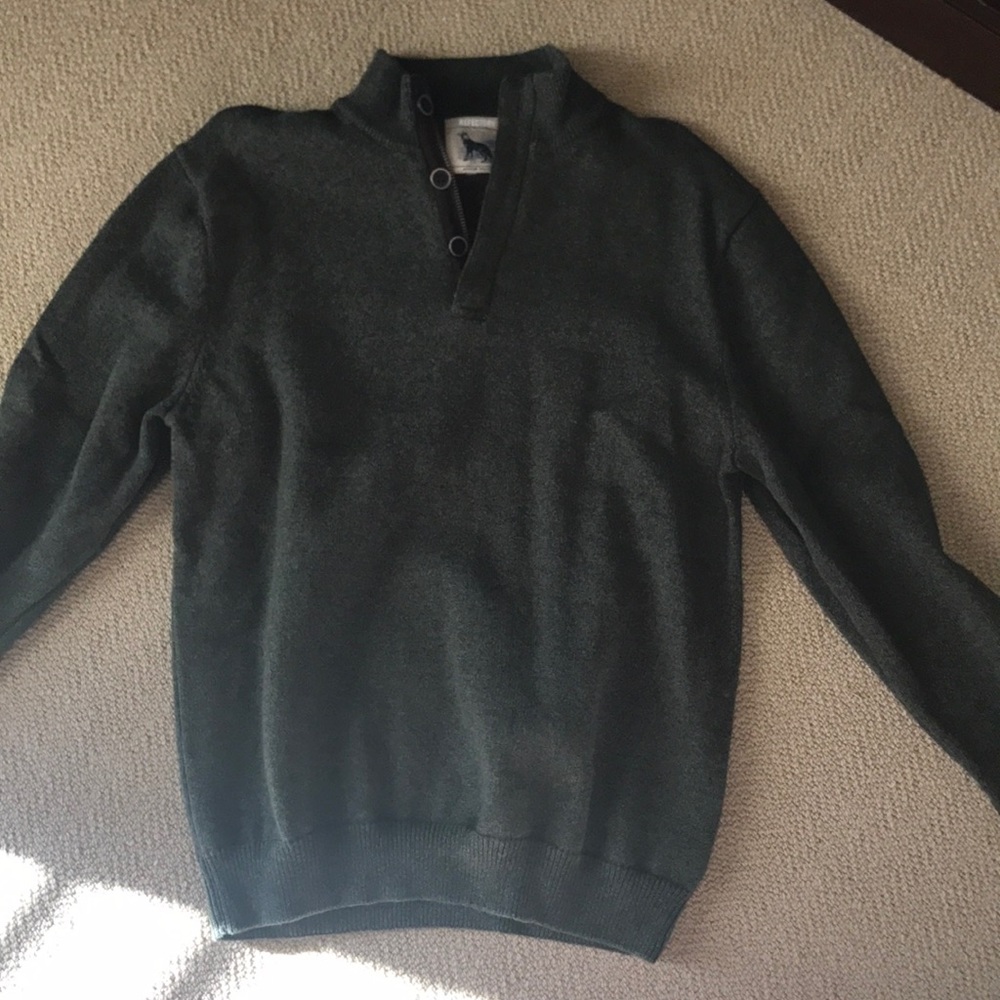 Like New Green Quarter Zip!